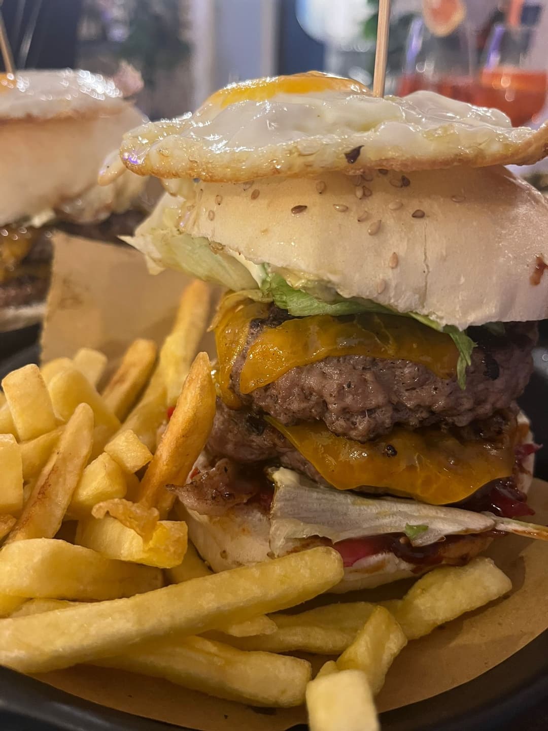 MAIALINO (Con contorno di patatine fritte)